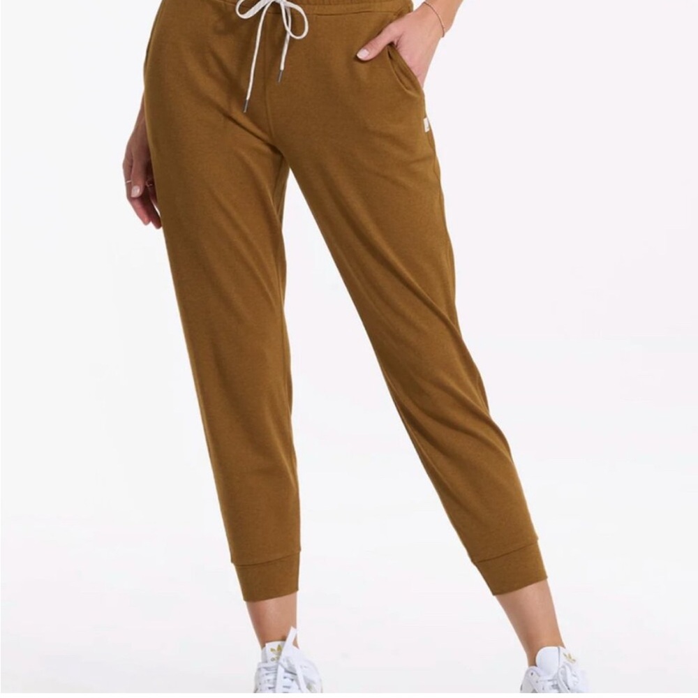 Vuori Performance Jogger Pants